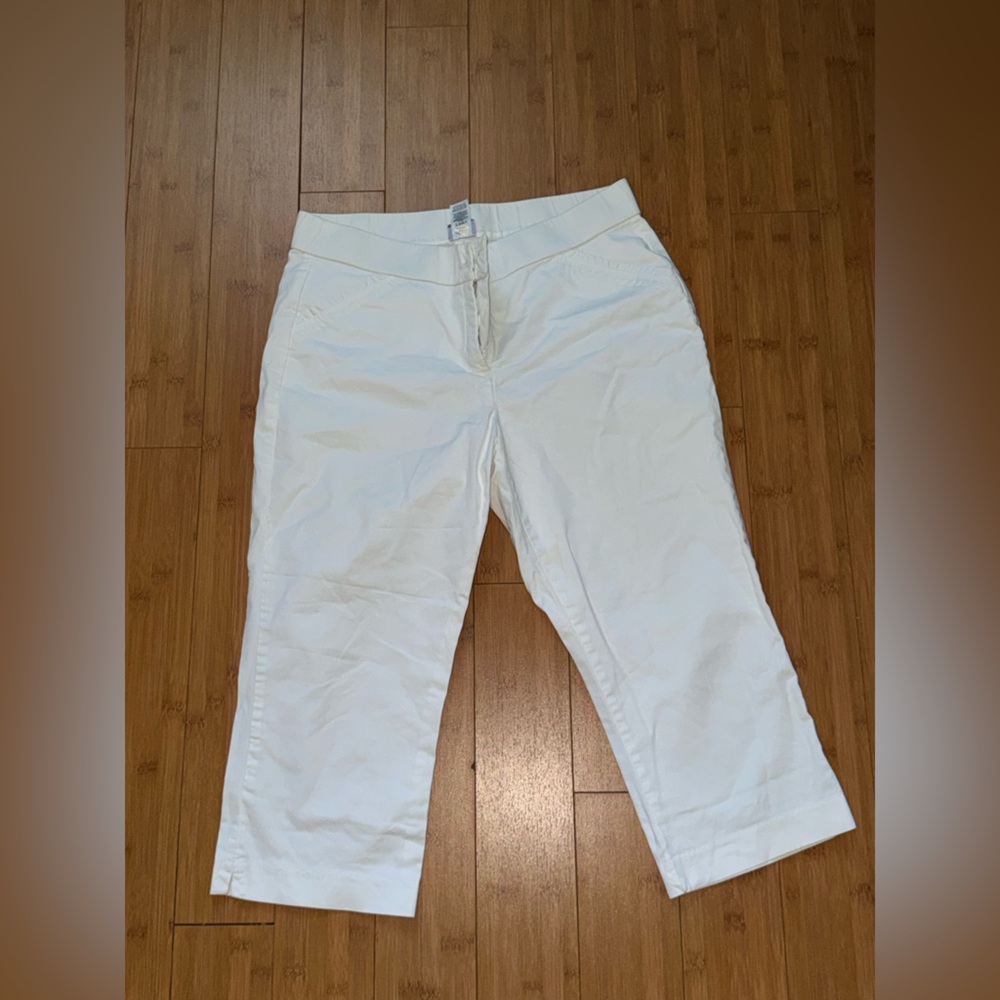 White Cropped Pants